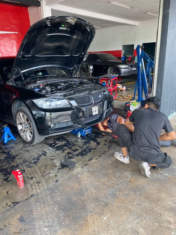 BMW transmission service completed at One X Transmision Klang Valley specialist workshop