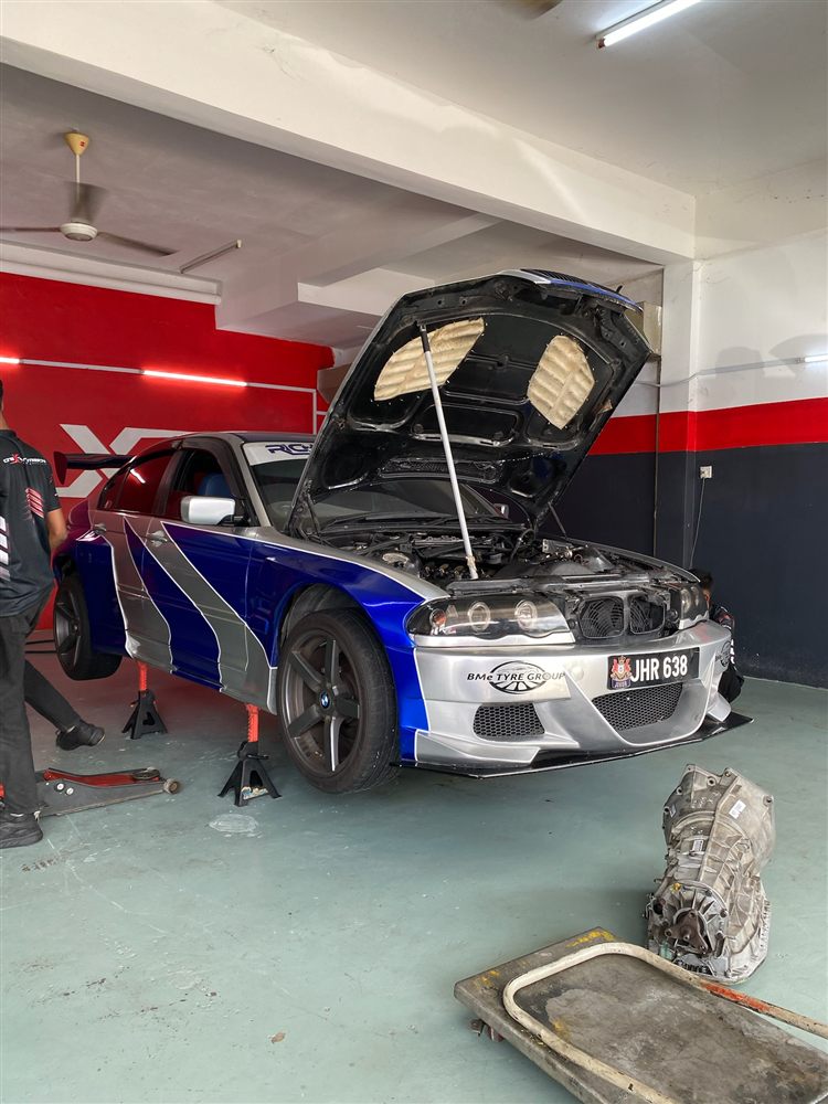 Complete BMW automatic gearbox rebuild and component inspection at One X Transmision Klang